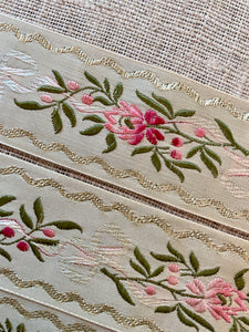 Antique French Ribbon Ombre Flowers & Bows