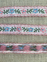 Load image into Gallery viewer, Vintage Floral Trim With Pink loop Edging Two Different