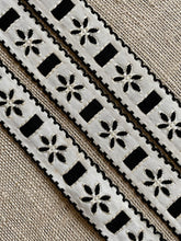 Load image into Gallery viewer, Antique Floral Trim Black and White