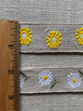 Load image into Gallery viewer, Vintage French Linen Ribbon Daisies