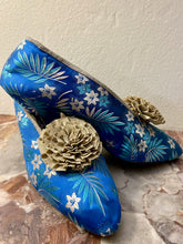 Load image into Gallery viewer, Antique Hand Made Silk Brocade Shoes