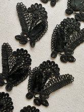 Load image into Gallery viewer, Victorian Cord Applique Pair