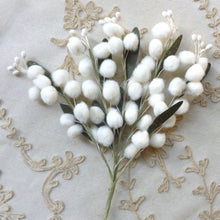 Load image into Gallery viewer, Mid Century Puffy cotton and Stamen Bouquet