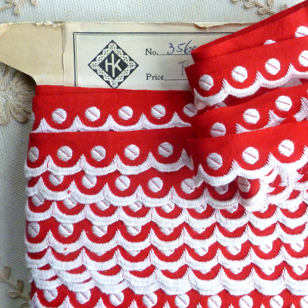 Turkey Red Polka Dot and Scalloped Vintage Trim