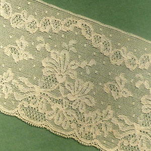 Antique Alencon Style French Lace Swags Scalloped Border