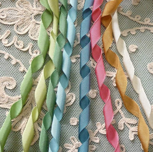 Antique Petite Grosgrain Ribbon