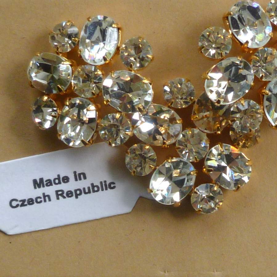 Oval Rhinestone Button Large Oval and Round Rhinestone Vintage Buttons – Vintage Passementerie