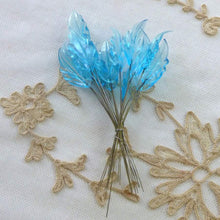 Load image into Gallery viewer, Vintage/Antique Venetian Art Glass Leaves