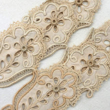 Load image into Gallery viewer, Cord and Needle Lace Antique Appliques