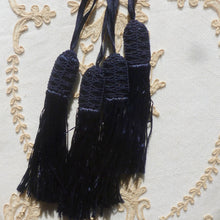 Load image into Gallery viewer, Antique Netted Cord Top Tassel